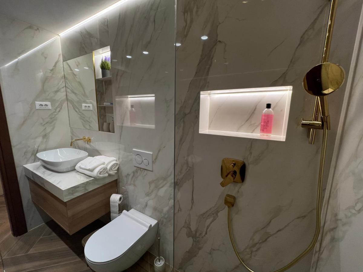 Golden Cube Appartement *