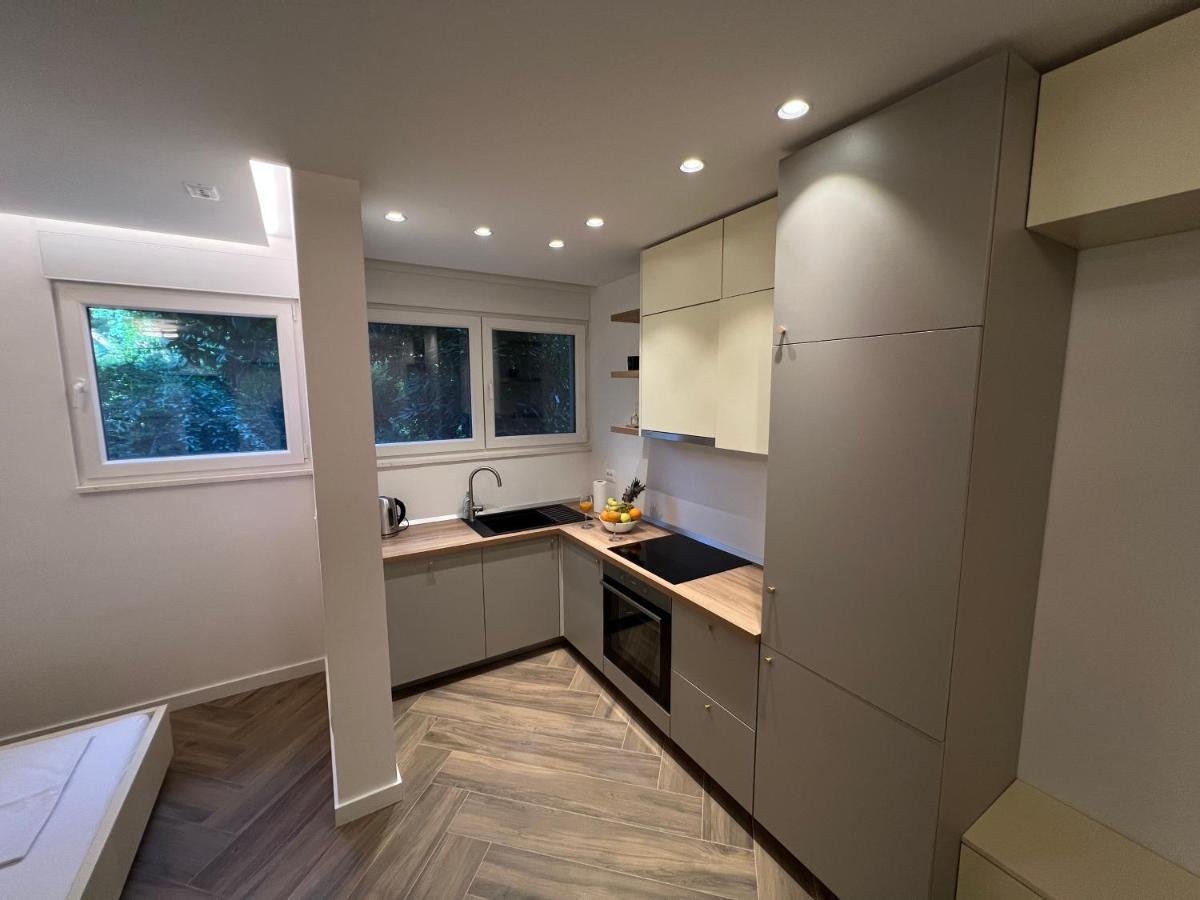 Golden Cube Apartman