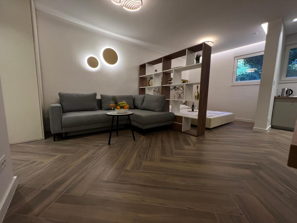Apartman Golden Cube *